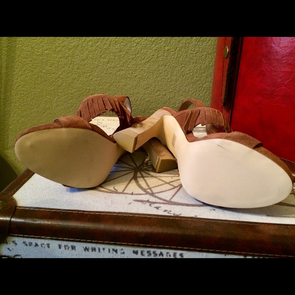 Suede Sandal - Picture 3 of 4
